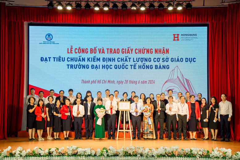 Trường Đại học Quốc tế Hồng Bàng đạt chuẩn kiểm định Chất lượng giáo dục cơ sở chu kỳ II- Ảnh 1.