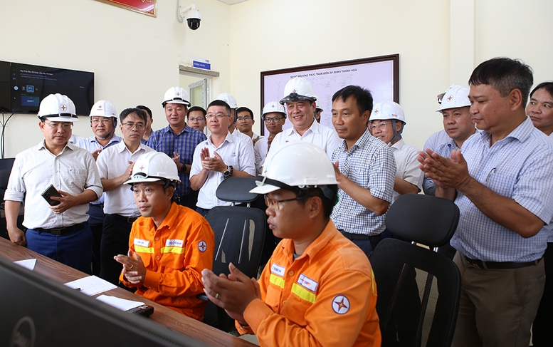 Hoàn thành đóng điện đường dây 500kV mạch 3 cung đoạn Thanh Hóa – Nam Định- Ảnh 1.