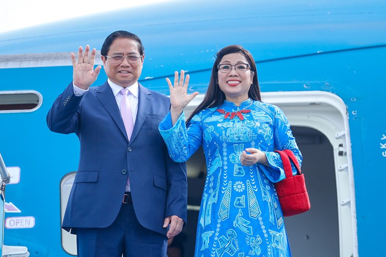 Thủ tướng Phạm Minh Chính và Phu nhân lên đường thăm chính thức Hàn Quốc- Ảnh 1.