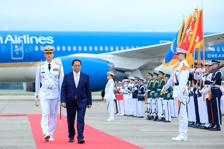 Lễ đón chính thức Thủ tướng Phạm Minh Chính và phu nhân thăm Hàn Quốc- Ảnh 7.
