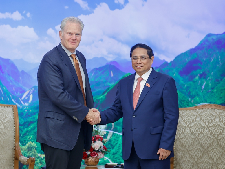 Thủ tướng Phạm Minh Chính tiếp Chủ tịch tập đoàn vận tải chuyển phát nhanh lớn nhất thế giới- Ảnh 1.