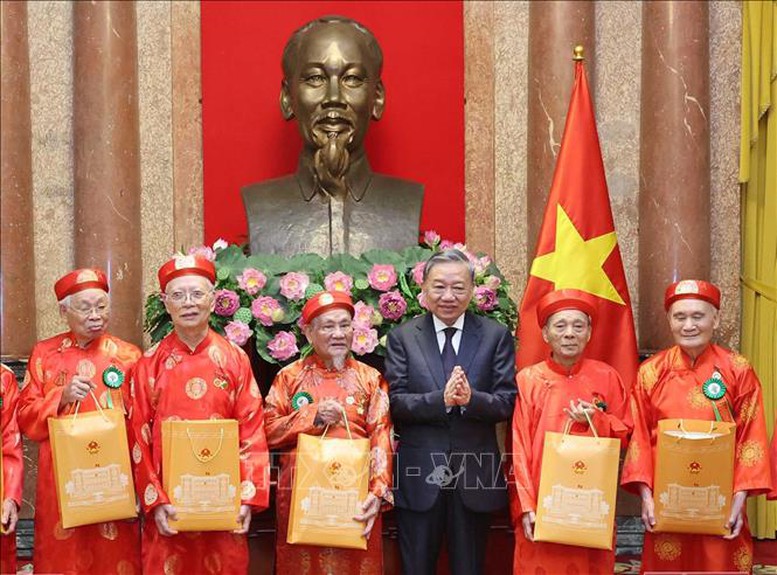 Chủ tịch nước Tô Lâm: Người cao tuổi luôn xứng danh là rường cột quốc gia- Ảnh 2.
