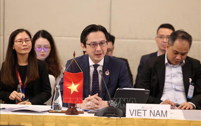 Việt Nam dự Hội nghị SOM ASEAN+3, Cấp cao Đông Á, Diễn đàn Khu vực ASEAN