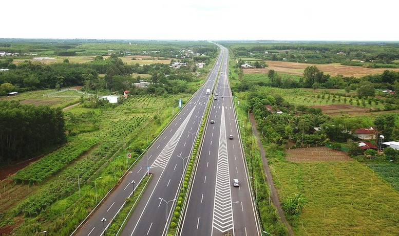 Chủ trương đầu tư Dự án cao tốc Bắc - Nam phía Tây đoạn Gia Nghĩa - Chơn Thành- Ảnh 1.