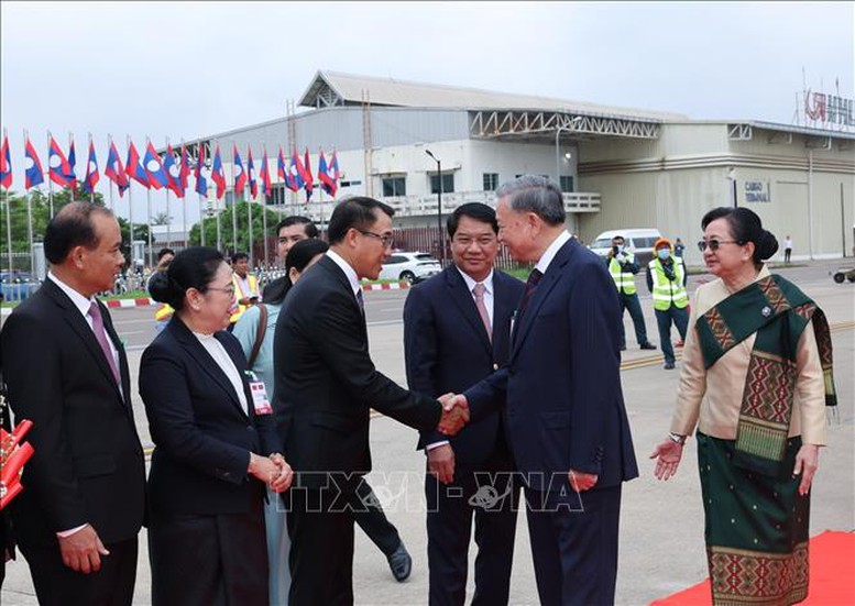 Chủ tịch nước Tô Lâm đến Vientine, bắt đầu thăm cấp Nhà nước tới Lào- Ảnh 3.