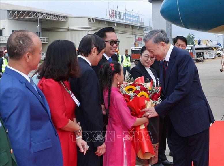 Chủ tịch nước Tô Lâm đến Vientine, bắt đầu thăm cấp Nhà nước tới Lào- Ảnh 4.