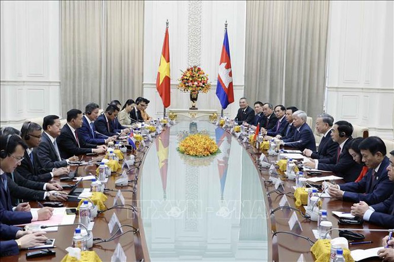 Chủ tịch nước Tô Lâm hội đàm với Thủ tướng Campuchia Hun Manet- Ảnh 2.
