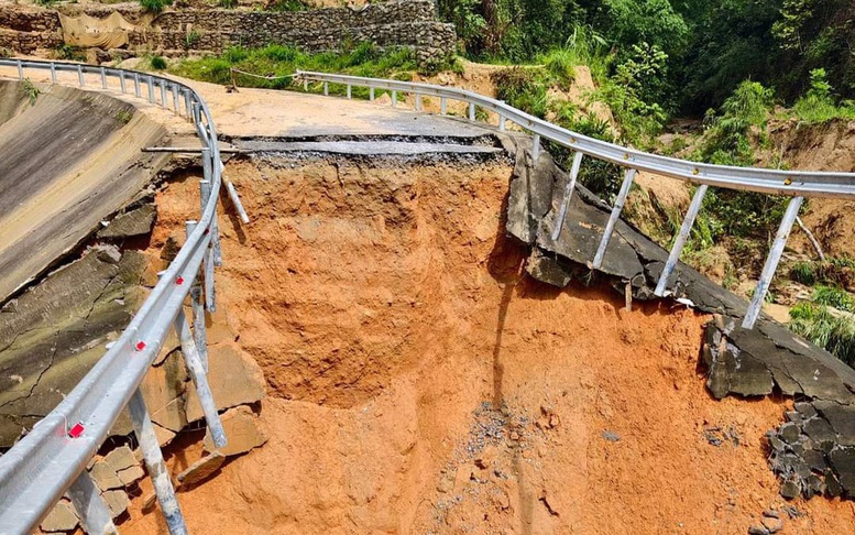 Hà Giang mưa lớn, nhiều tuyến đường tiếp tục sạt lở