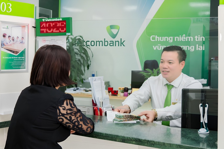 Giao dịch viên Vietcombank giúp khách ‘thoát’ bẫy lừa đảo- Ảnh 1.