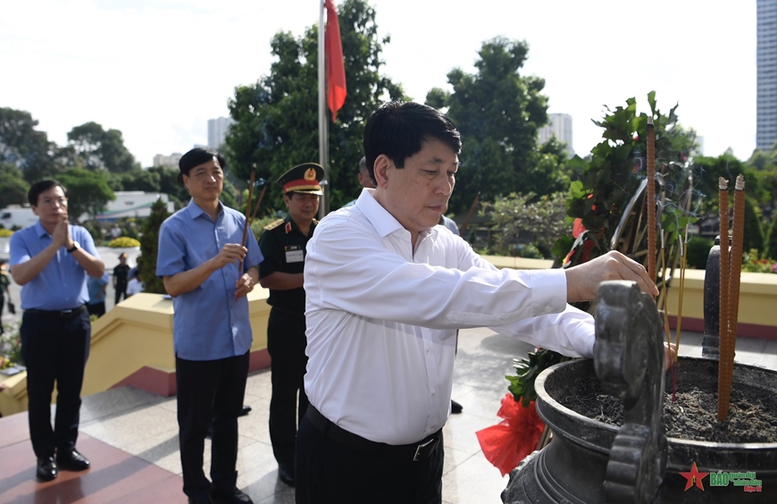 Thường trực Ban Bí thư Lương Cường kiểm tra công tác chuẩn bị Lễ tang Tổng Bí thư Nguyễn Phú Trọng- Ảnh 1.