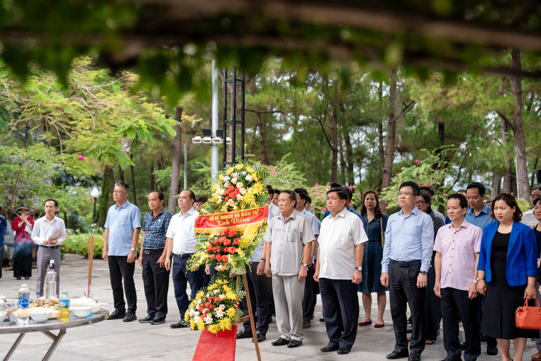 Bộ Kế hoạch và Đầu tư tri ân Anh hùng liệt sĩ, người có công với cách mạng- Ảnh 1.