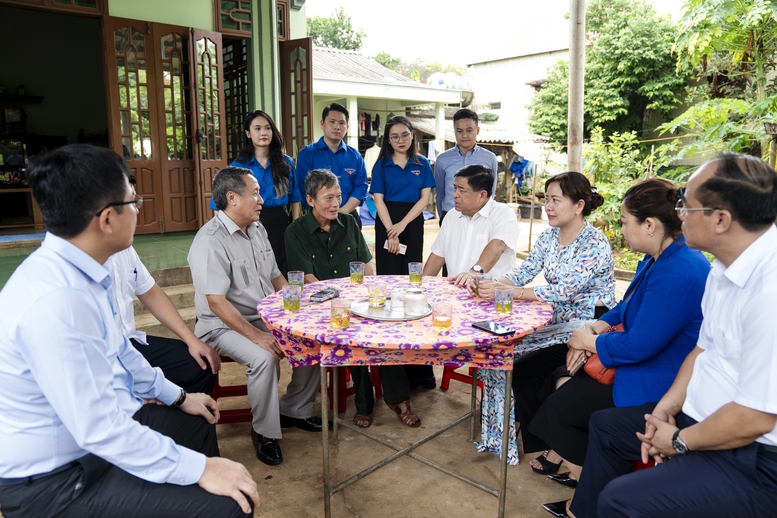 Bộ Kế hoạch và Đầu tư tri ân Anh hùng liệt sĩ, người có công với cách mạng- Ảnh 3.