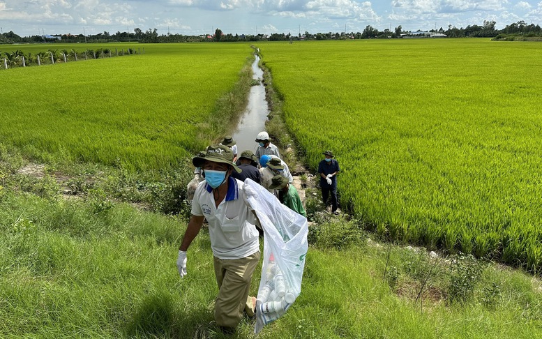 Nâng cao ý thức sử dụng thuốc bảo vệ thực vật cho nông dân