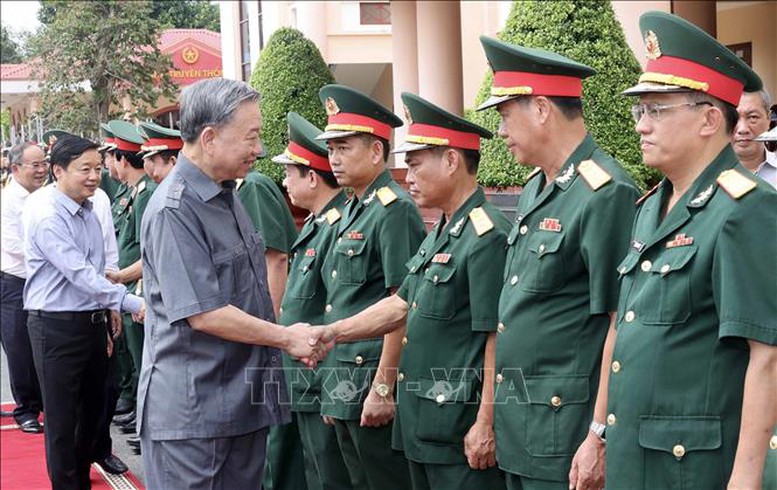 Chủ tịch nước Tô Lâm thăm Lữ đoàn Công binh 25, Quân khu 9
