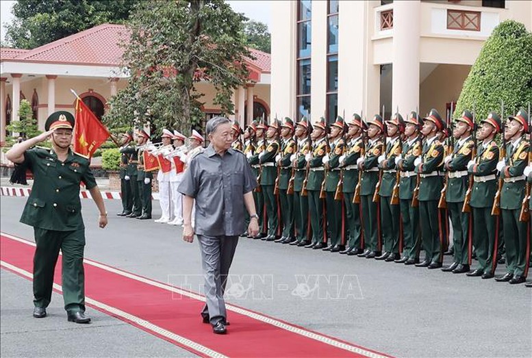 Chủ tịch nước Tô Lâm thăm Lữ đoàn Công binh 25, Quân khu 9- Ảnh 1.