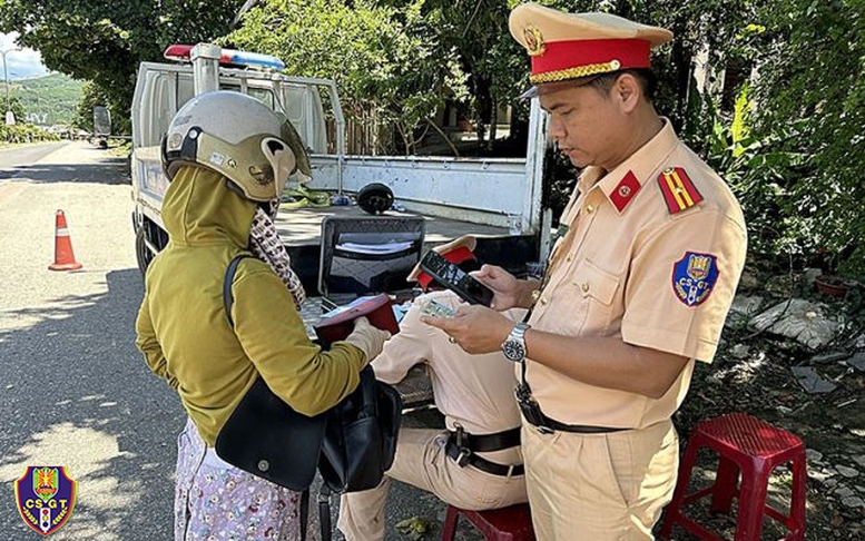 6 tháng: Phạt hơn 2,1 triệu trường hợp vi phạm giao thông, phạt tiền hơn 4 nghìn tỷ đồng