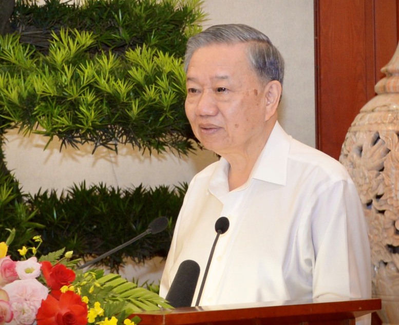 Tổng Bí thư, Chủ tịch nước gặp mặt các đồng chí lãnh đạo, nguyên lãnh đạo Đảng, Nhà nước- Ảnh 2. Tổng Bí thư, Chủ tịch nước gặp mặt các đồng chí lãnh đạo, nguyên lãnh đạo Đảng, Nhà nước- Ảnh 2.