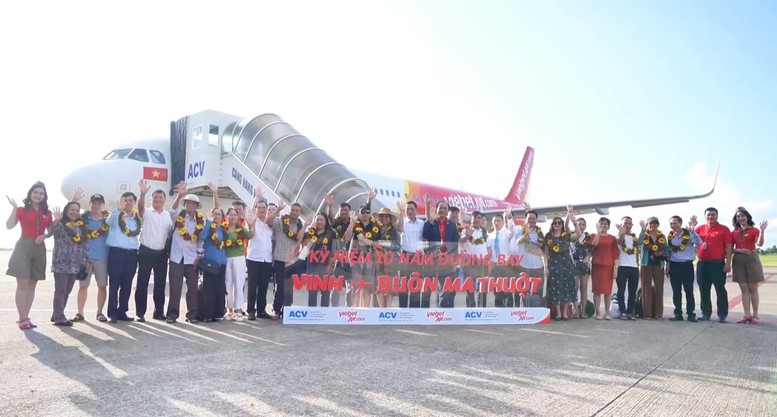 Vietjet bán vé 0 đồng trên đường bay Buôn Ma Thuột - Vinh
- Ảnh 1.