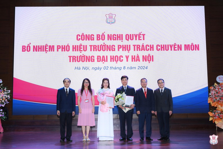 Trường Đại học Y Hà Nội bổ nhiệm 2 Phó Hiệu trưởng- Ảnh 1.