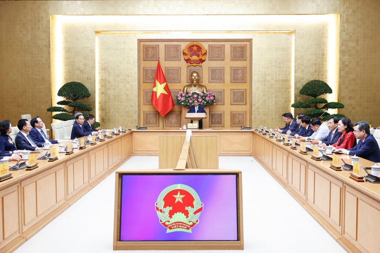 Thủ tướng Phạm Minh Chính giao nhiệm vụ cho 3 Phó Thủ tướng và 2 Bộ trưởng- Ảnh 2. Thủ tướng Phạm Minh Chính giao nhiệm vụ cho 3 Phó Thủ tướng và 2 Bộ trưởng- Ảnh 2.