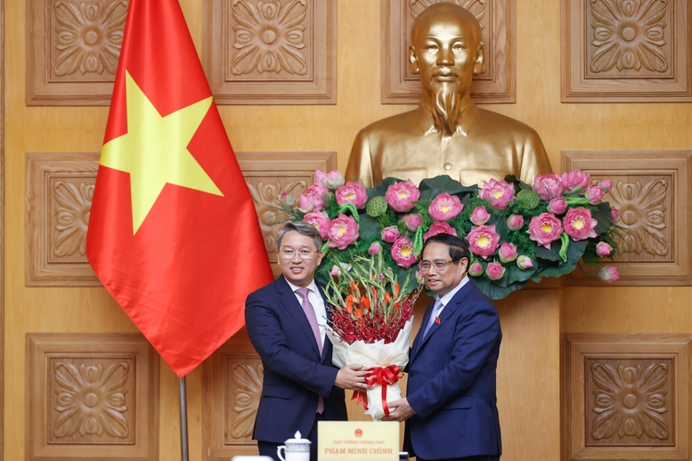 Thủ tướng Phạm Minh Chính giao nhiệm vụ cho 3 Phó Thủ tướng và 2 Bộ trưởng- Ảnh 7. Thủ tướng Phạm Minh Chính giao nhiệm vụ cho 3 Phó Thủ tướng và 2 Bộ trưởng- Ảnh 7.