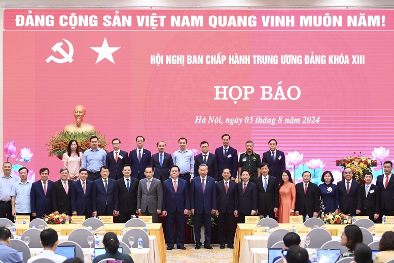 CHÙM ẢNH: Hội nghị Ban Chấp hành Trung ương khóa XIII- Ảnh 17.