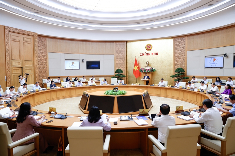 Thủ tướng Phạm Minh Chính: Thúc đẩy tăng trưởng mạnh hơn, các cân đối lớn thặng dư cao hơn- Ảnh 6.