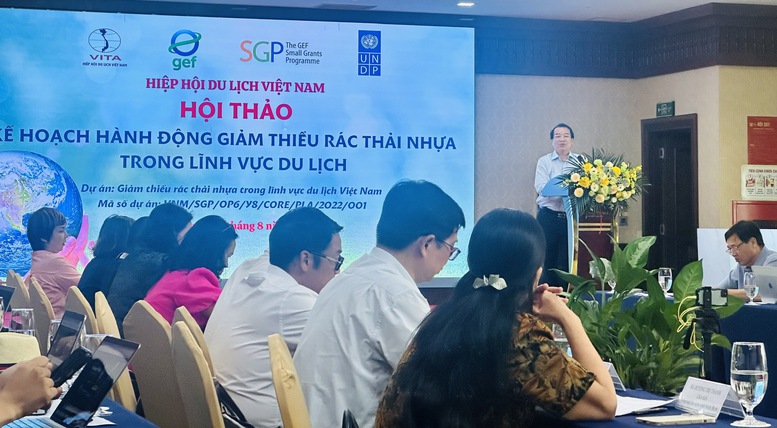 Giảm thiểu rác thải nhựa hướng vào du lịch xanh, bền vững- Ảnh 1.