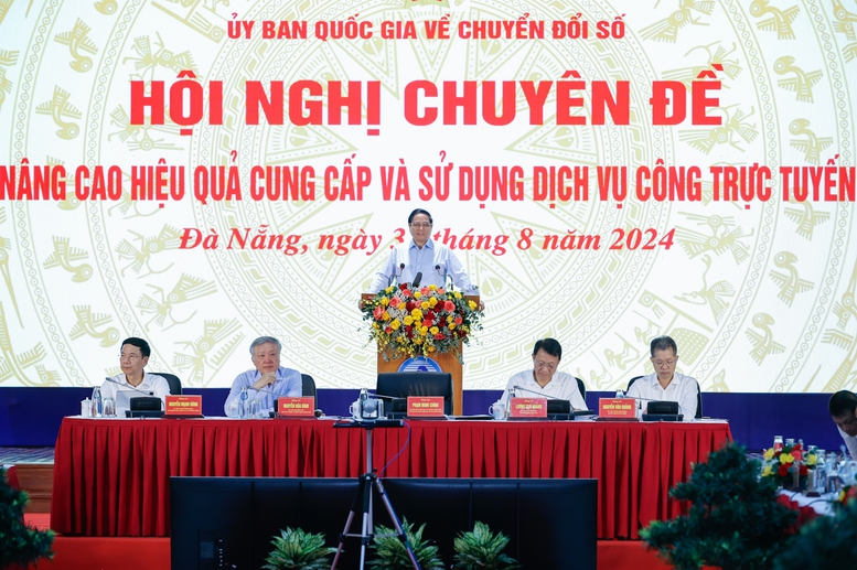 Thủ tướng chủ trì Hội nghị chuyên đề nâng cao hiệu quả cung cấp và sử dụng dịch vụ công trực tuyến- Ảnh 2.