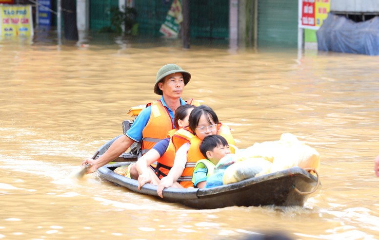 Thái Nguyên: Nỗ lực hỗ trợ người dân vùng ngập lũ- Ảnh 9.