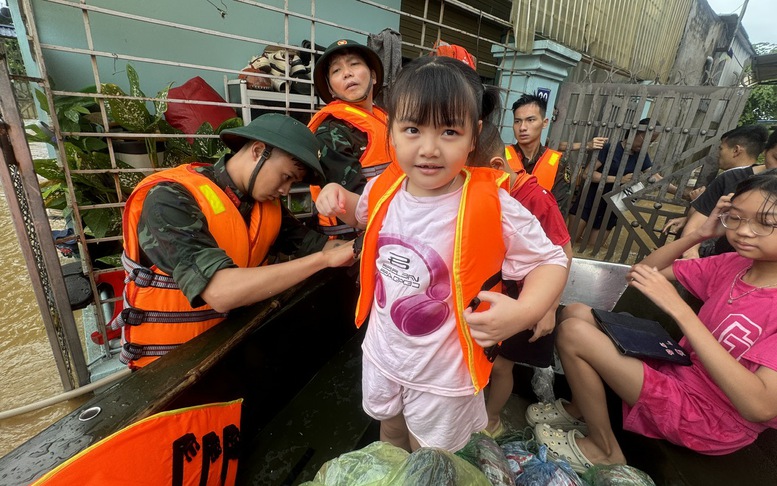 Thái Nguyên: Nỗ lực hỗ trợ người dân vùng ngập lũ