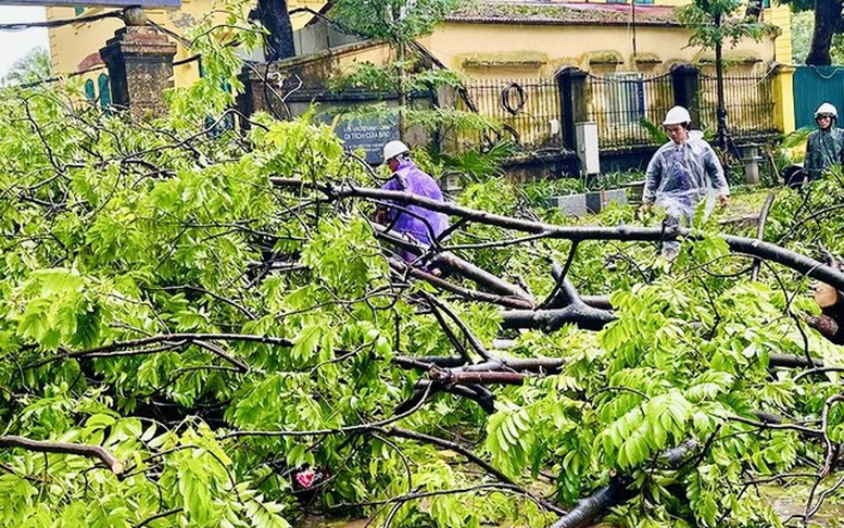 Đà Nẵng hỗ trợ các địa phương phía bắc khắc phục hậu quả thiên tai