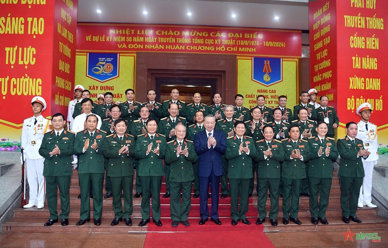 Tổng Bí thư, Chủ tịch nước Tô Lâm trao Huân chương Hồ Chí Minh cho Tổng cục Kỹ thuật- Ảnh 4.