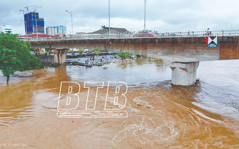 Thái Bình: Cấm tàu, thuyền trên sông và dừng hoạt động nhiều bến đò ngang