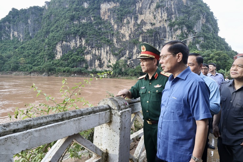 Phó Thủ tướng Bùi Thanh Sơn thị sát công tác ứng phó mưa lũ, thăm bà con tại 2 huyện bị ngập lụt tại Lạng Sơn- Ảnh 2.