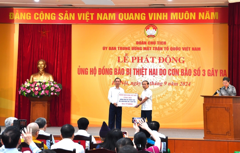 Vietcombank chung tay hỗ trợ đồng bào bị thiệt hại do bão số 3- Ảnh 1.