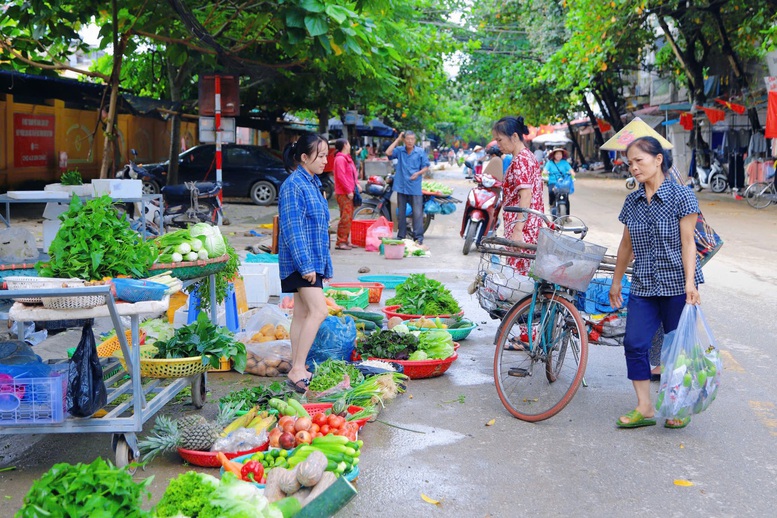 Người dân Tuyên Quang nỗ lực vượt qua cơn lũ dữ- Ảnh 14.