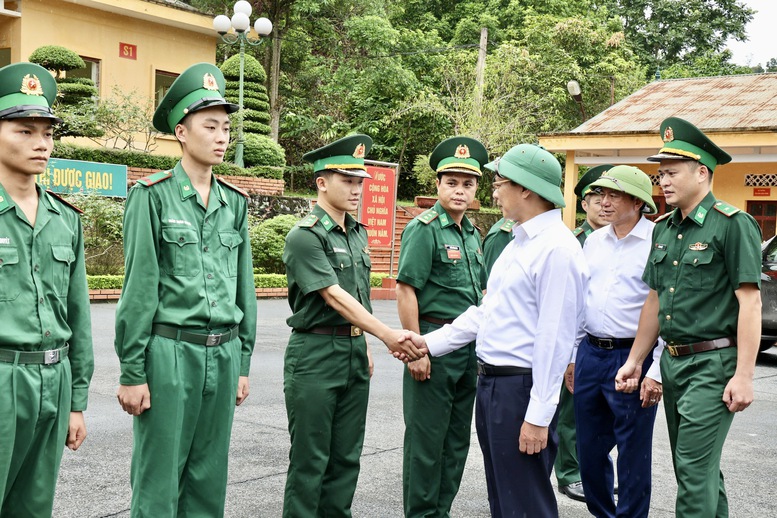 Phó Thủ tướng Bùi Thanh Sơn nhấn mạnh 4 nhiệm vụ đối với Bộ đội Biên phòng tỉnh Cao Bằng- Ảnh 2.