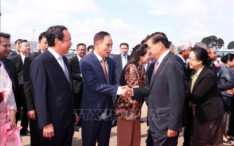 Tổng Bí thư, Chủ tịch nước Lào rời TPHCM, kết thúc tốt đẹp chuyến thăm cấp Nhà nước đến Việt Nam
