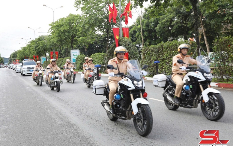 Bảo đảm an toàn giao thông trên tuyến quốc lộ dài 210 km nối các tỉnh Tây Bắc với Hà Nội