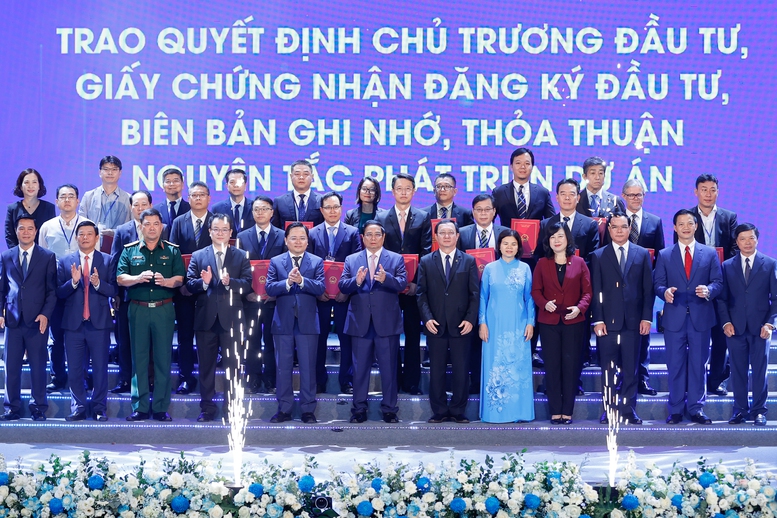 Thủ tướng kỳ vọng Bắc Ninh 'khai phá tiềm năng, kiến tạo thịnh vượng'- Ảnh 6. Thủ tướng kỳ vọng Bắc Ninh 'khai phá tiềm năng, kiến tạo thịnh vượng'- Ảnh 6.