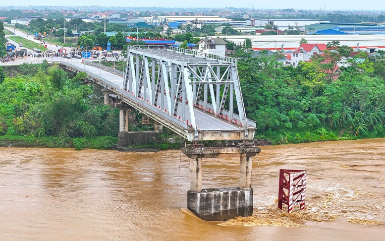 Đề xuất chỉ định thầu rút gọn xây cầu Phong Châu mới