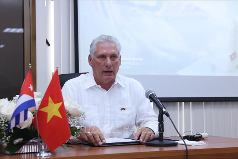 Bí thư thứ nhất Đảng Cộng sản Cuba, Chủ tịch nước Cuba Miguel Diaz Canel Bermudez phát biểu tại cuộc gặp gỡ các nhà đầu tư vào Đặc khu phát triển Mariel, trong đó có doanh nghiệp Việt Nam