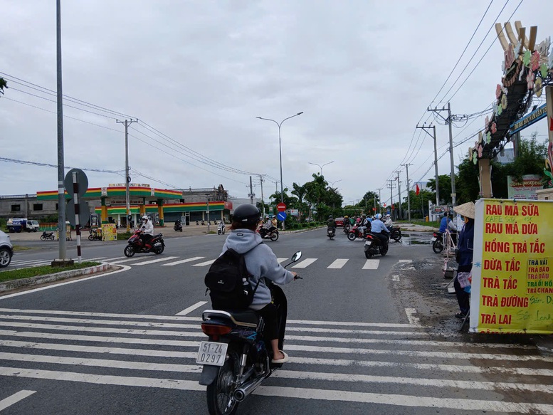 Cần Thơ tiếp tục tăng cường tuyên truyền về bảo đảm trật tự an toàn giao thông- Ảnh 2.