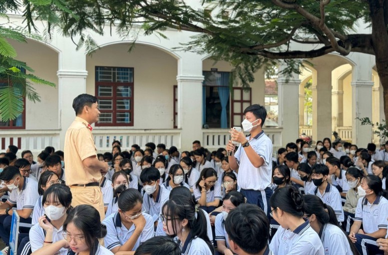 Long An: Xây dựng văn hóa giao thông từ trường học- Ảnh 1.