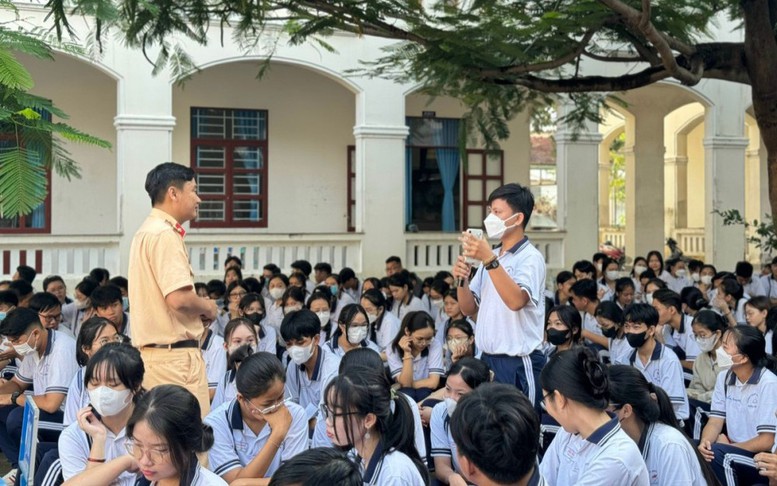 Long An: Xây dựng văn hóa giao thông từ trường học