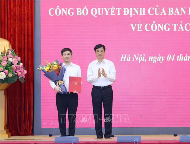 Công bố các quyết định bổ nhiệm Trợ lý, Thư ký của Tổng Bí thư, Chủ tịch nước- Ảnh 4.