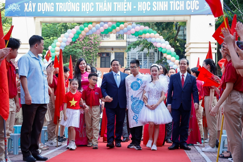 Hơn 25 triệu học sinh, sinh viên hân hoan bước vào năm học mới- Ảnh 1.