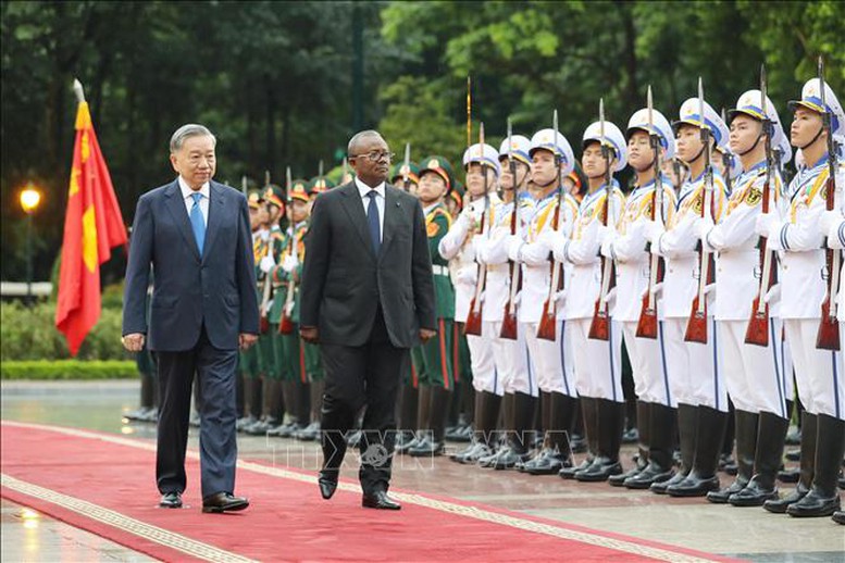 Tổng Bí thư, Chủ tịch nước Tô Lâm chủ trì Lễ đón chính thức Tổng thống Guinea-Bissau