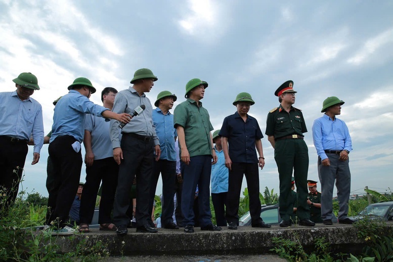 Phó Thủ tướng Trần Hồng Hà thị sát, kiểm tra việc phòng chống bão số 3 tại Quảng Ninh và Hải Phòng- Ảnh 7.